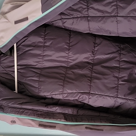 The North Face Jacket/Coat - Picture 6 of 10